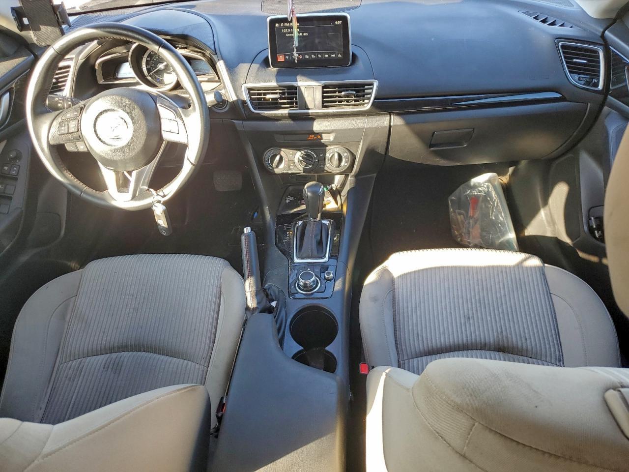 2015 MAZDA 3