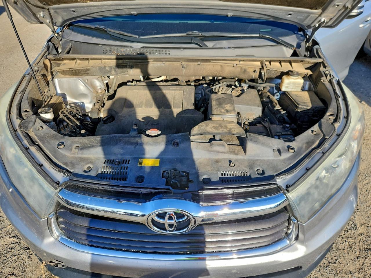 2016 TOYOTA HIGHLANDER
