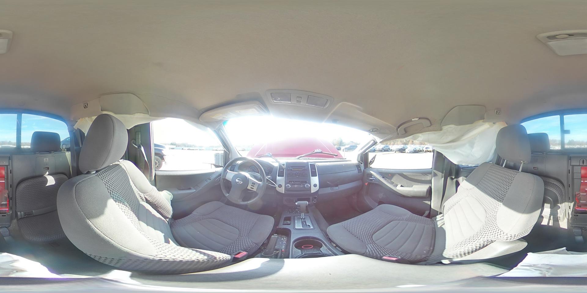 2011 NISSAN Frontier