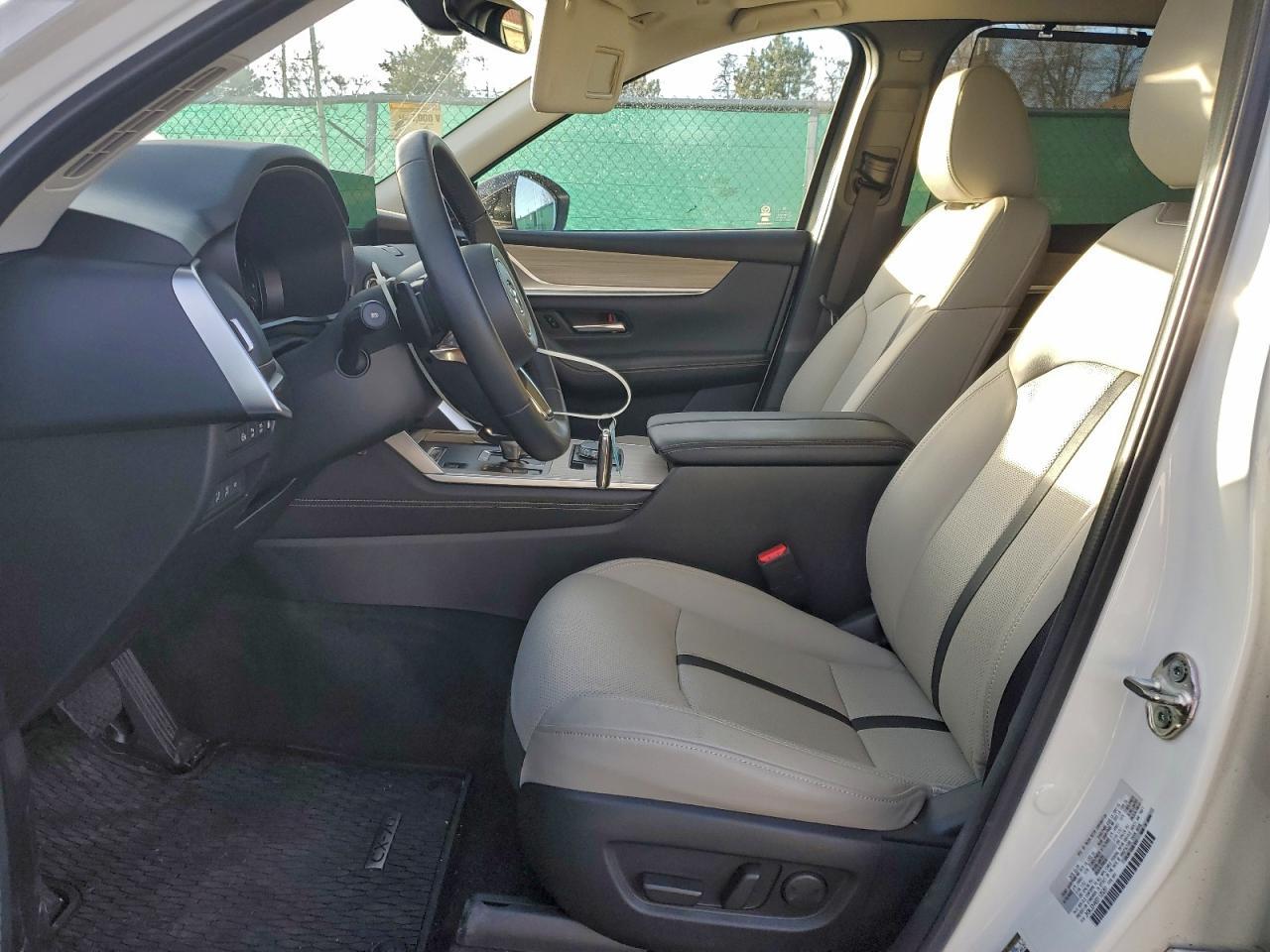 2025 MAZDA Cx-70