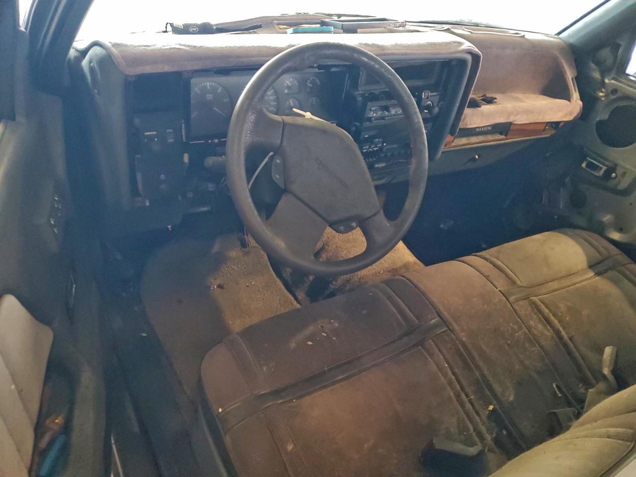 1993 DODGE Dakota