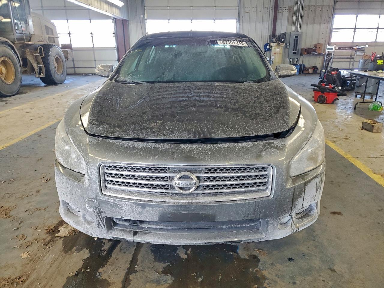2014 NISSAN Maxima