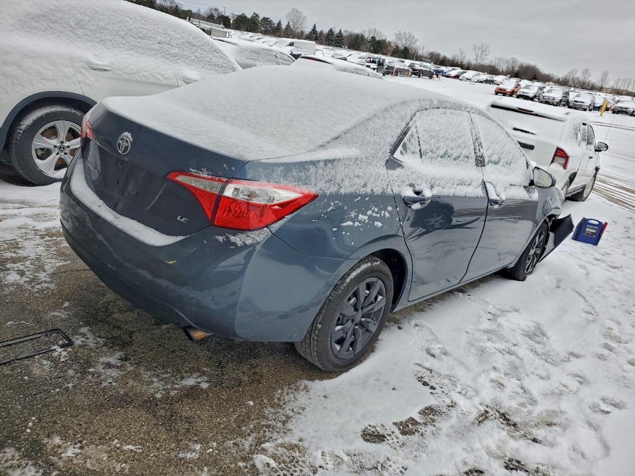 2015 TOYOTA COROLLA