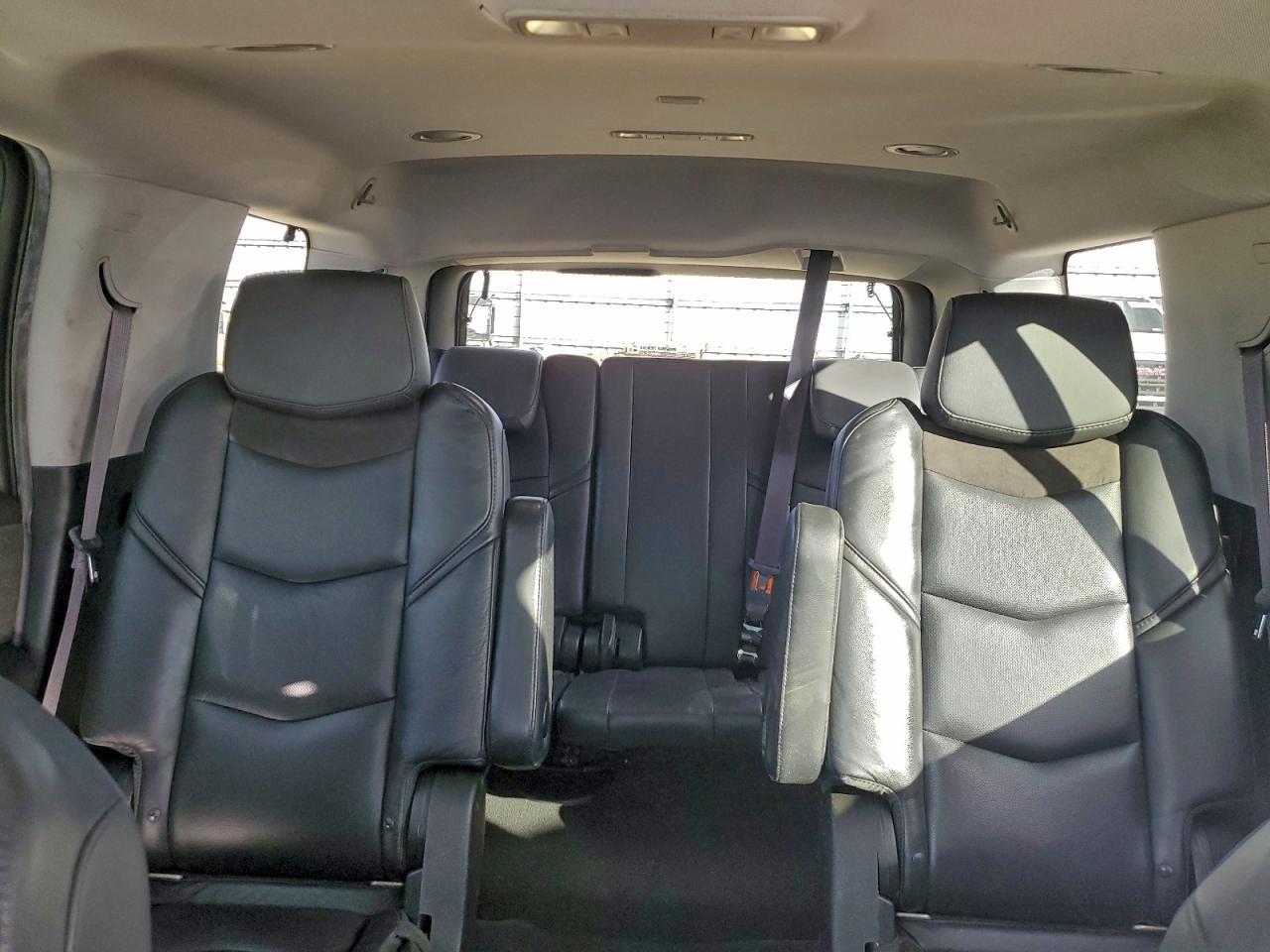 2017 CADILLAC ESCALADE