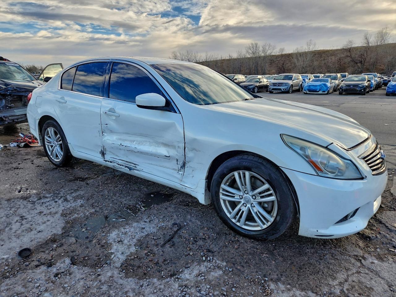 2011 INFINITI G37