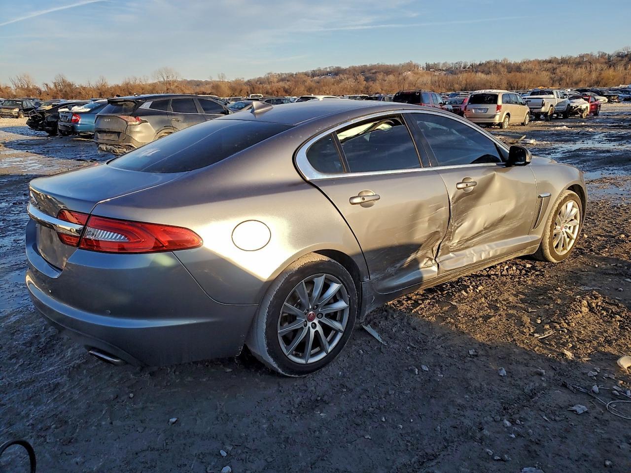 2015 JAGUAR XF