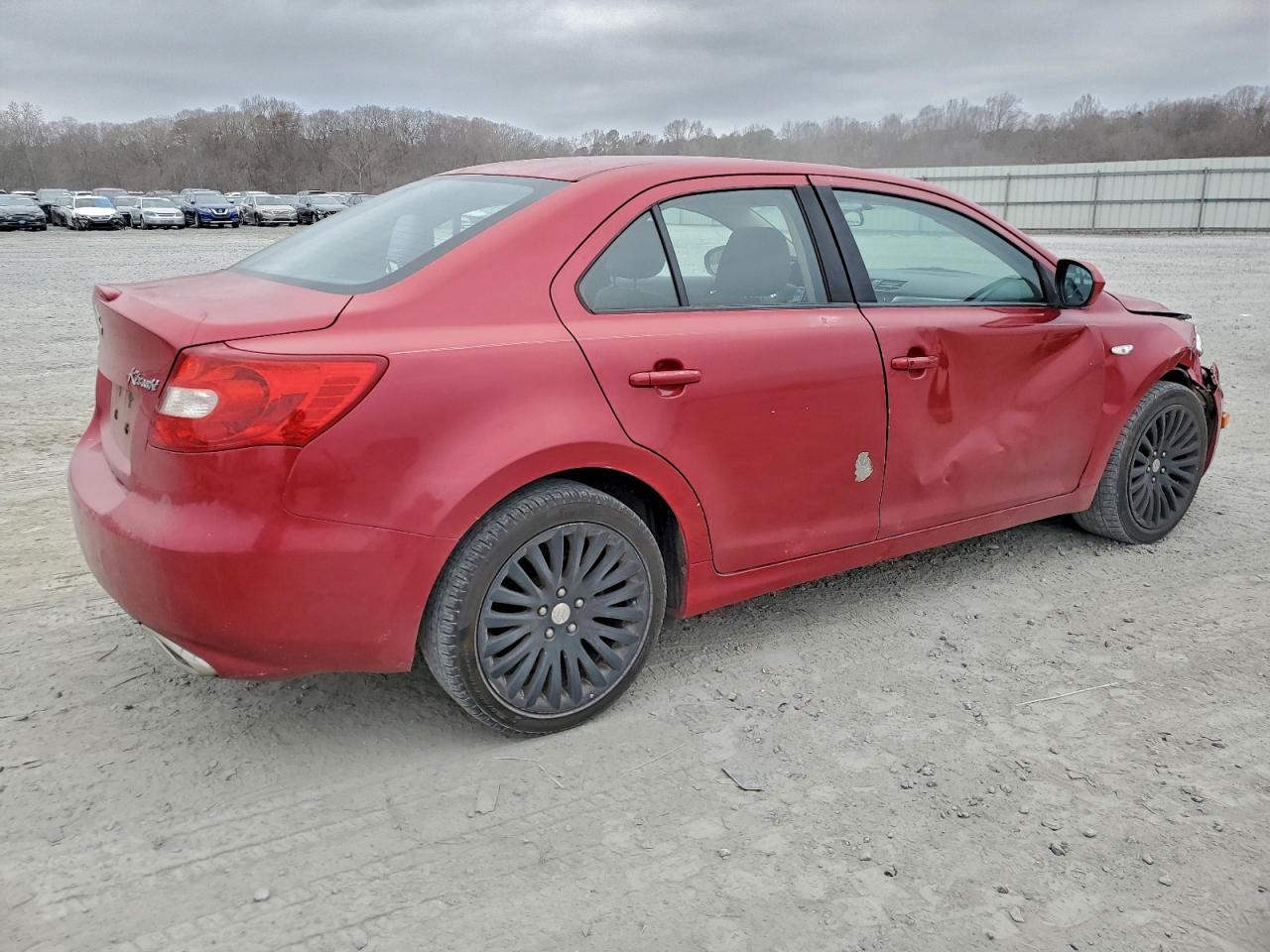 2012 SUZUKI Kizashi