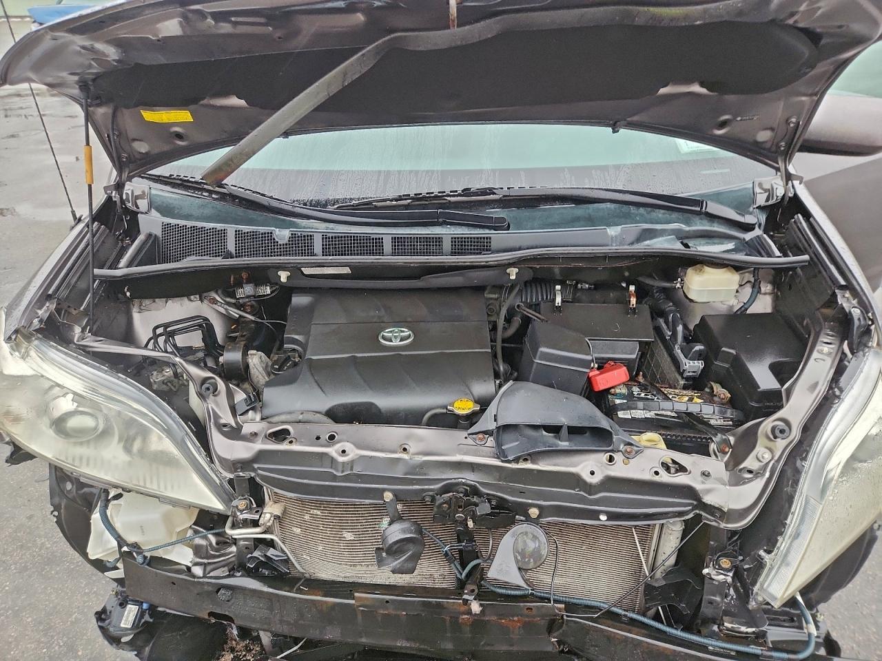 2014 TOYOTA SIENNA