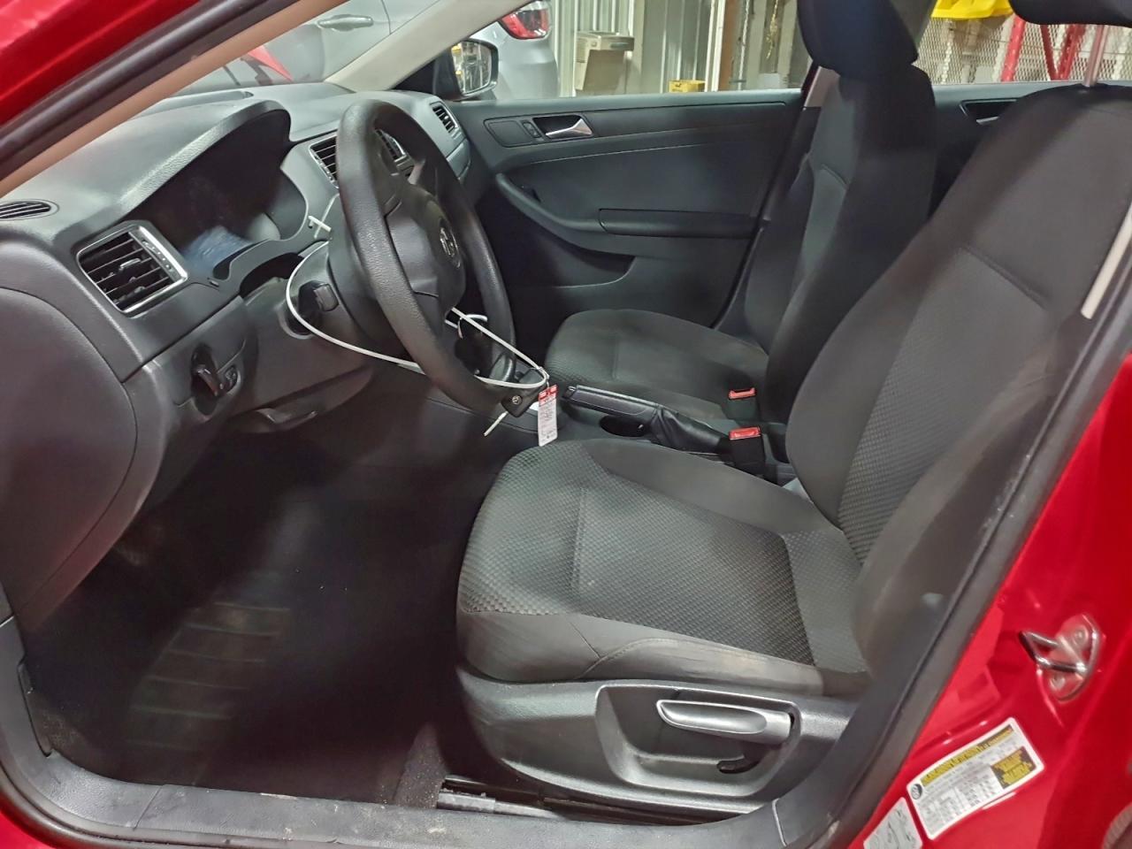 2013 VOLKSWAGEN JETTA