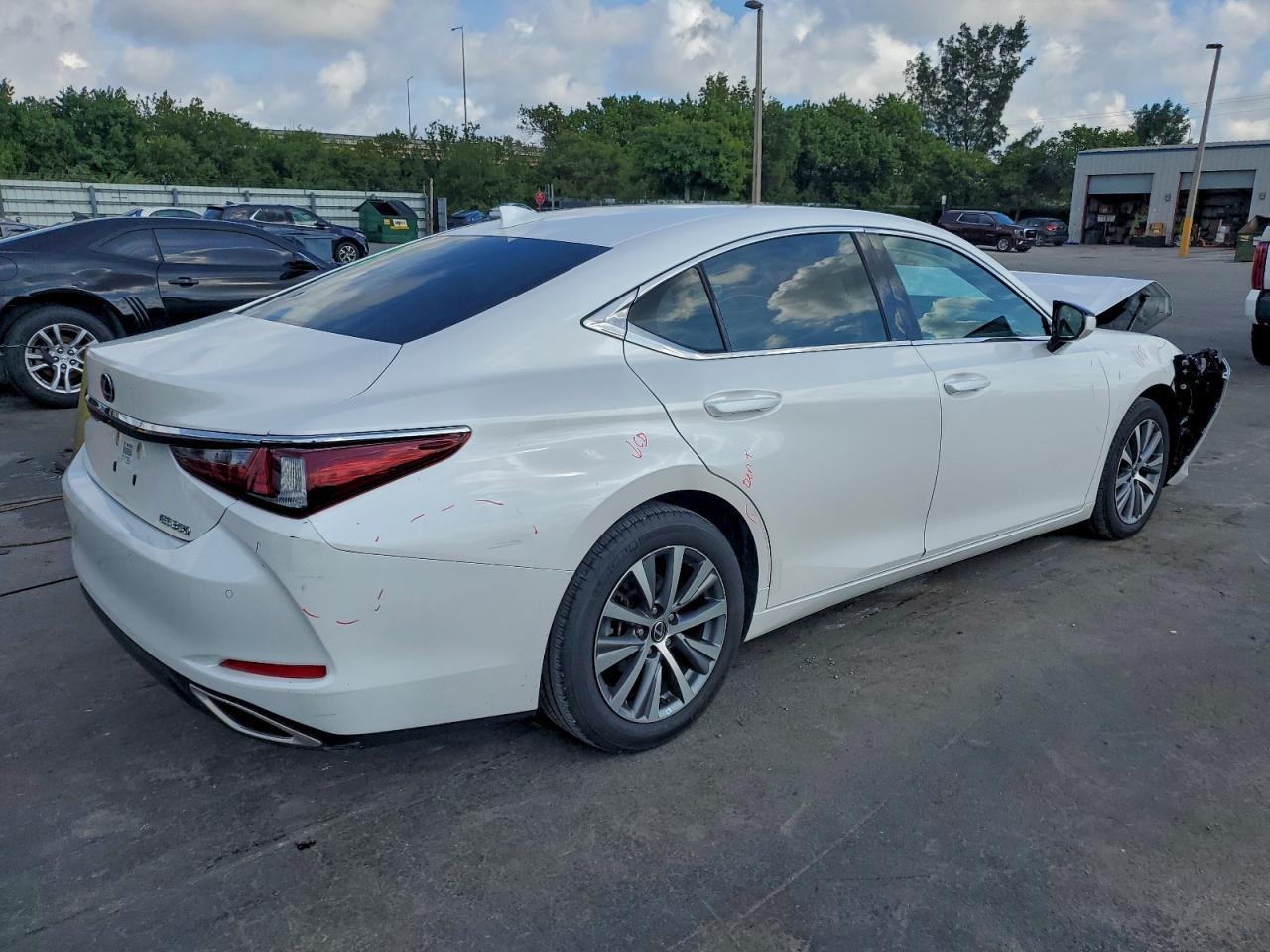 2020 LEXUS ES 350