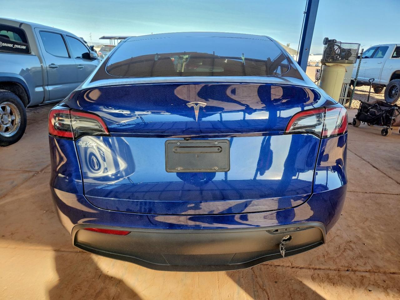 2024 TESLA MODEL Y