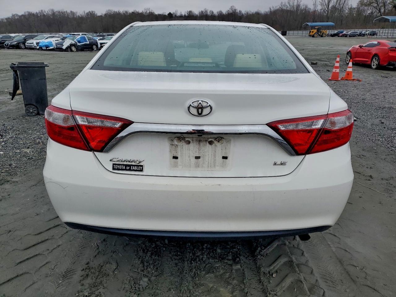 2016 TOYOTA CAMRY