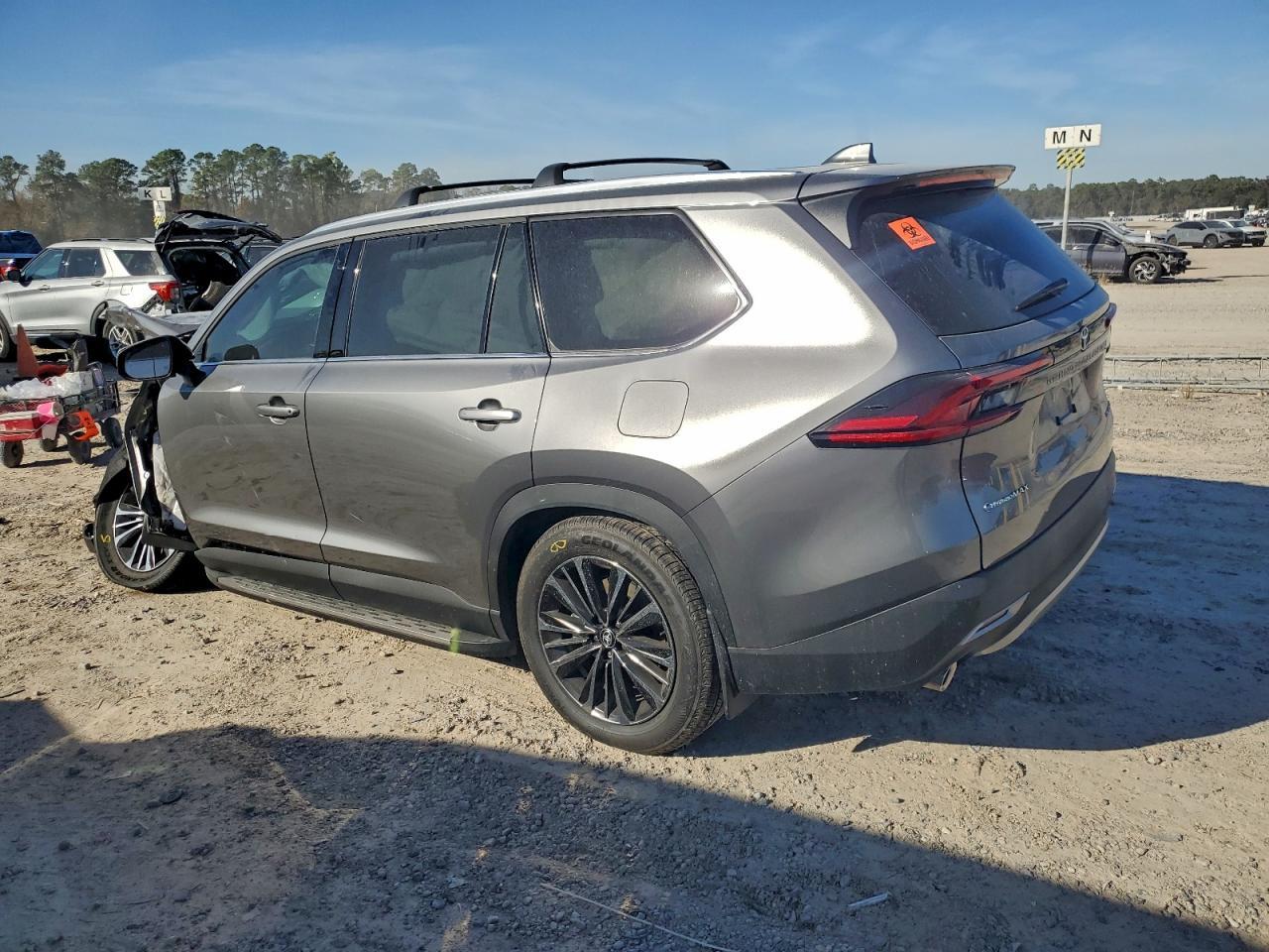 2026 TOYOTA HIGHLANDER