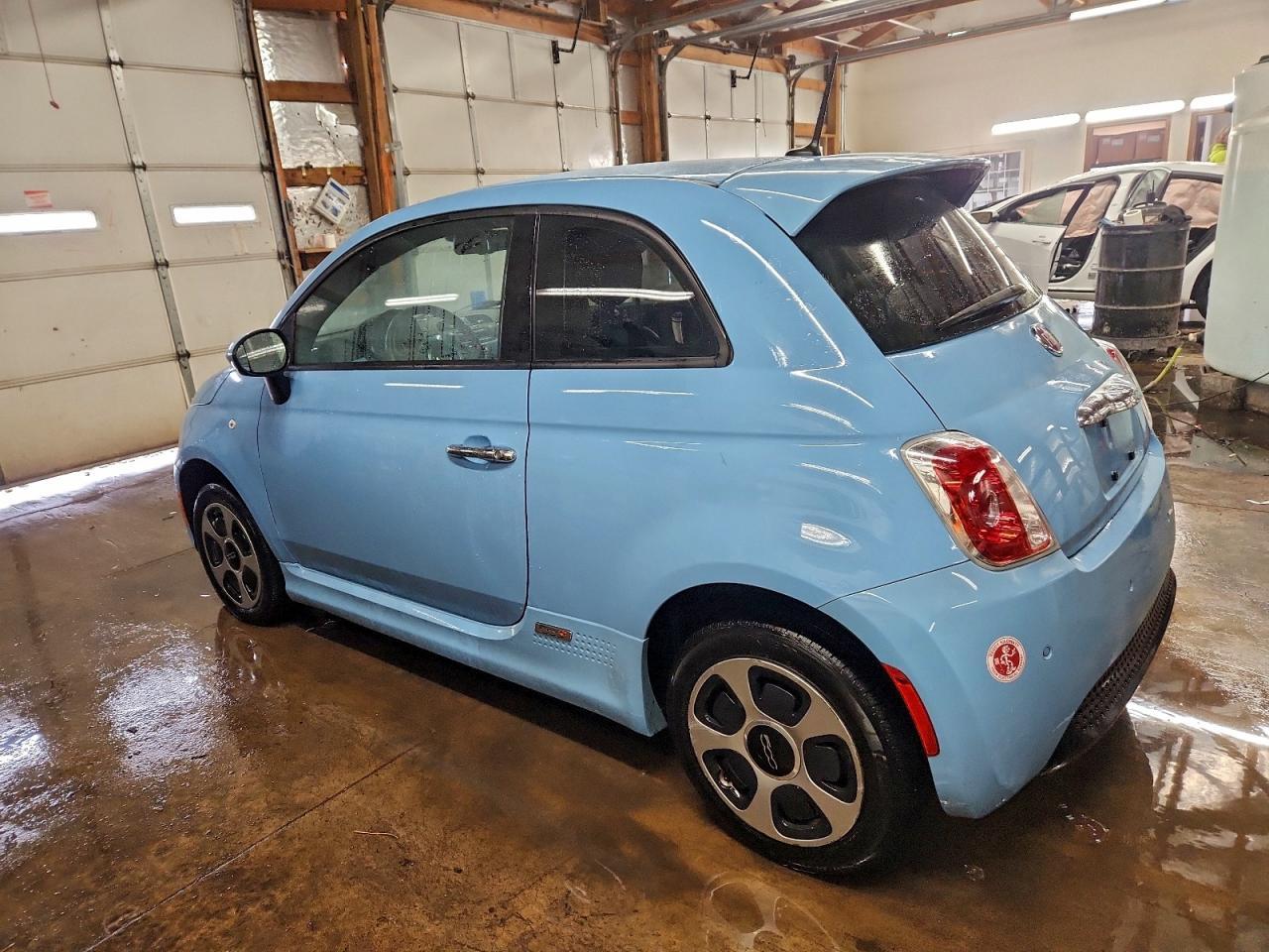2015 FIAT 500