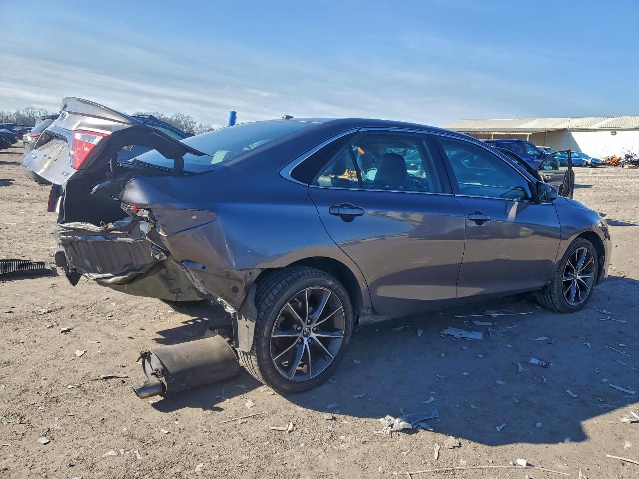 2015 TOYOTA CAMRY