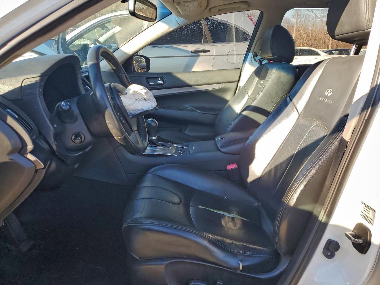 2012 INFINITI