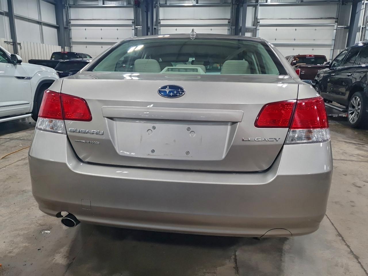 2014 SUBARU Legacy