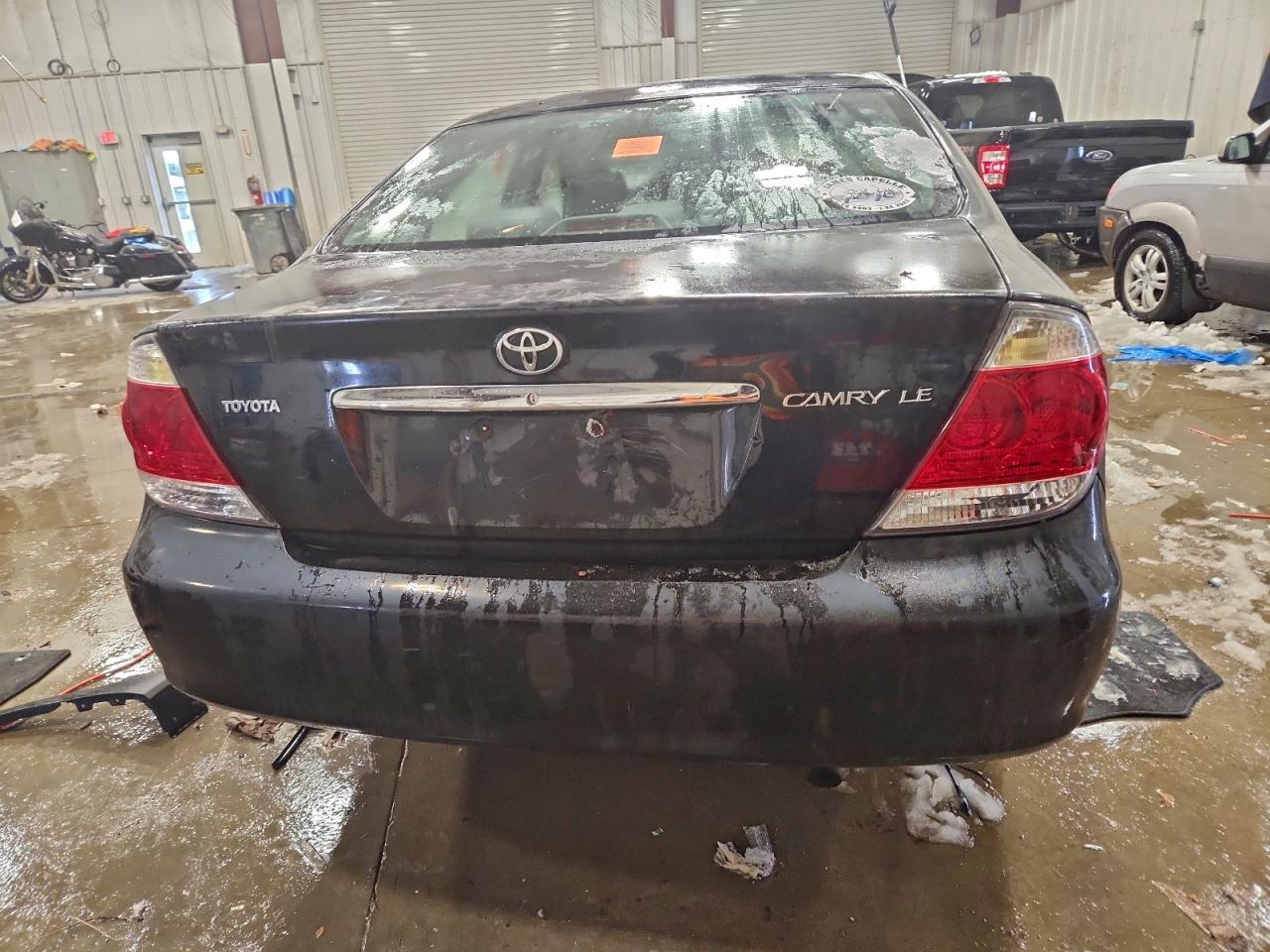 2005 TOYOTA CAMRY