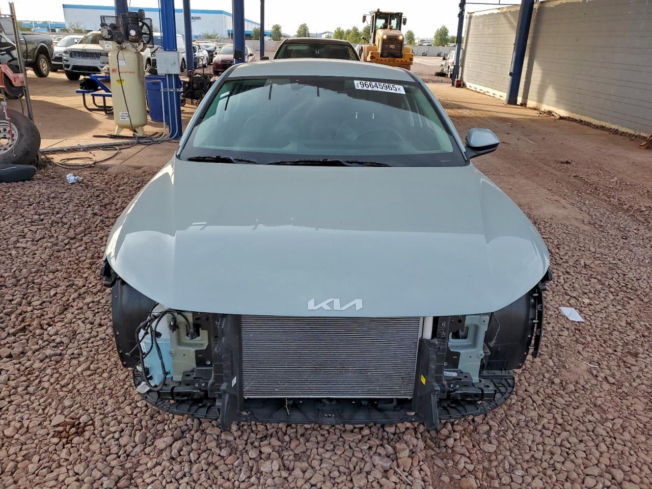 2025 KIA K4