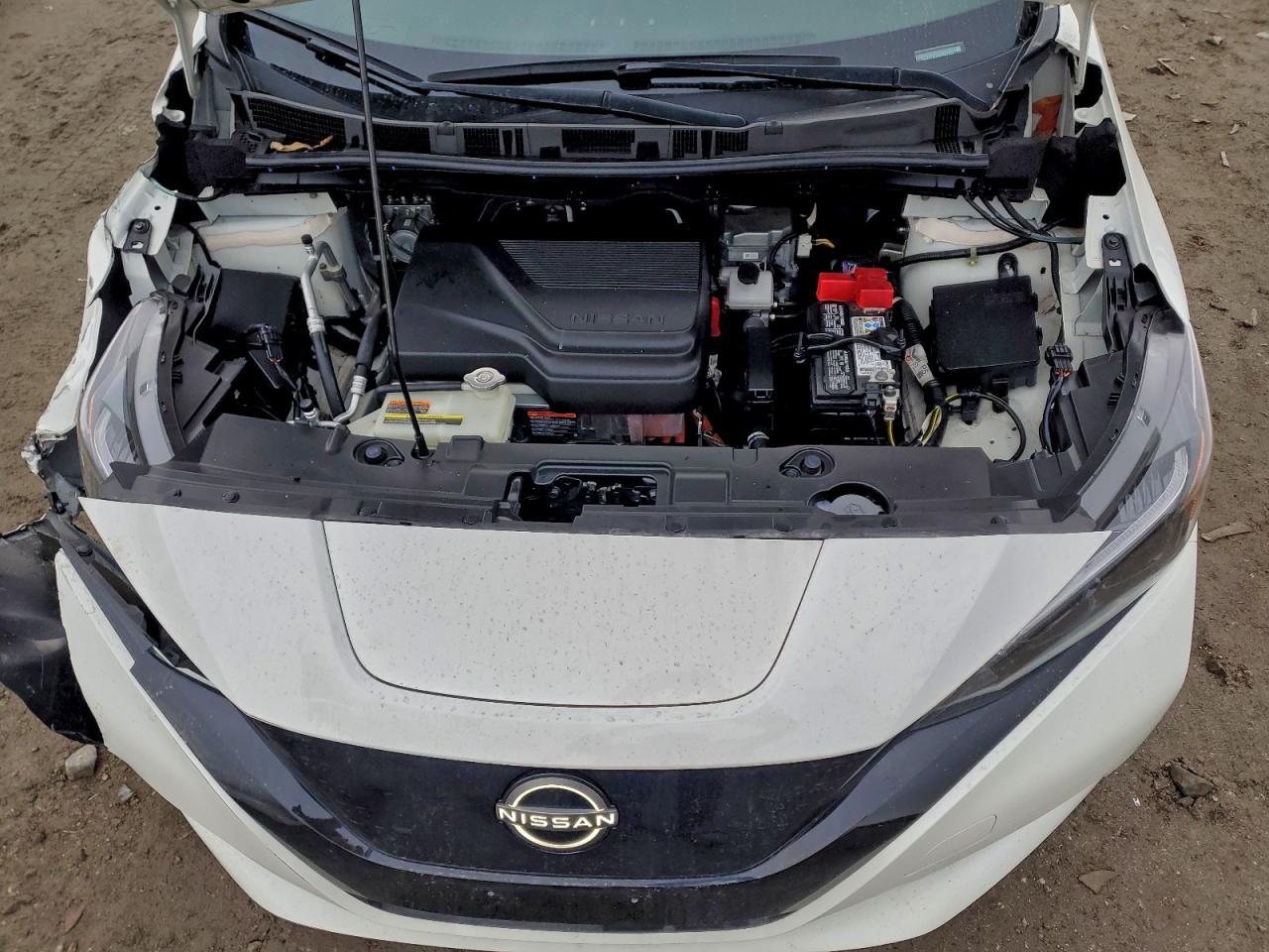 2023 NISSAN LEAF