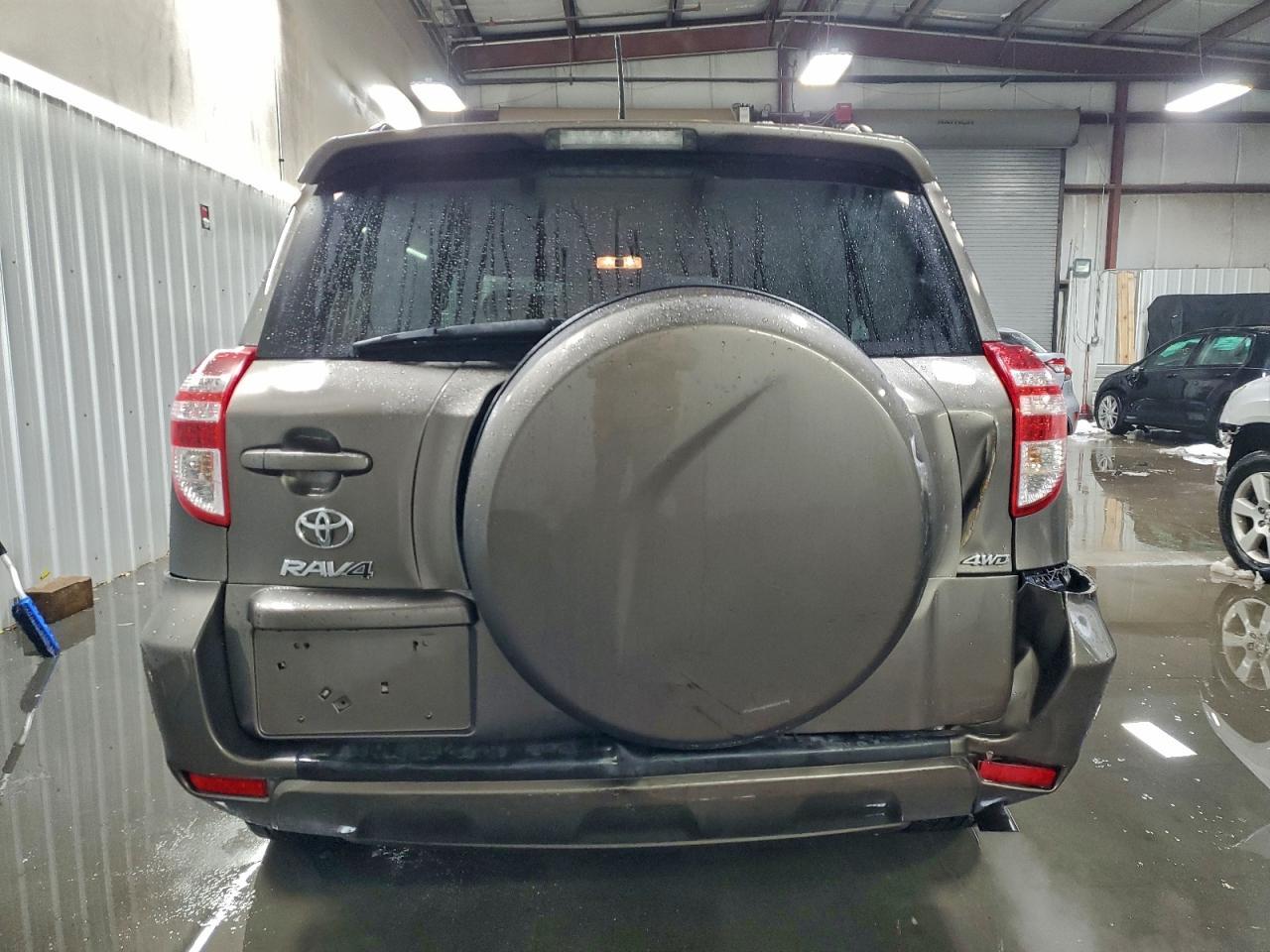 2011 TOYOTA RAV4