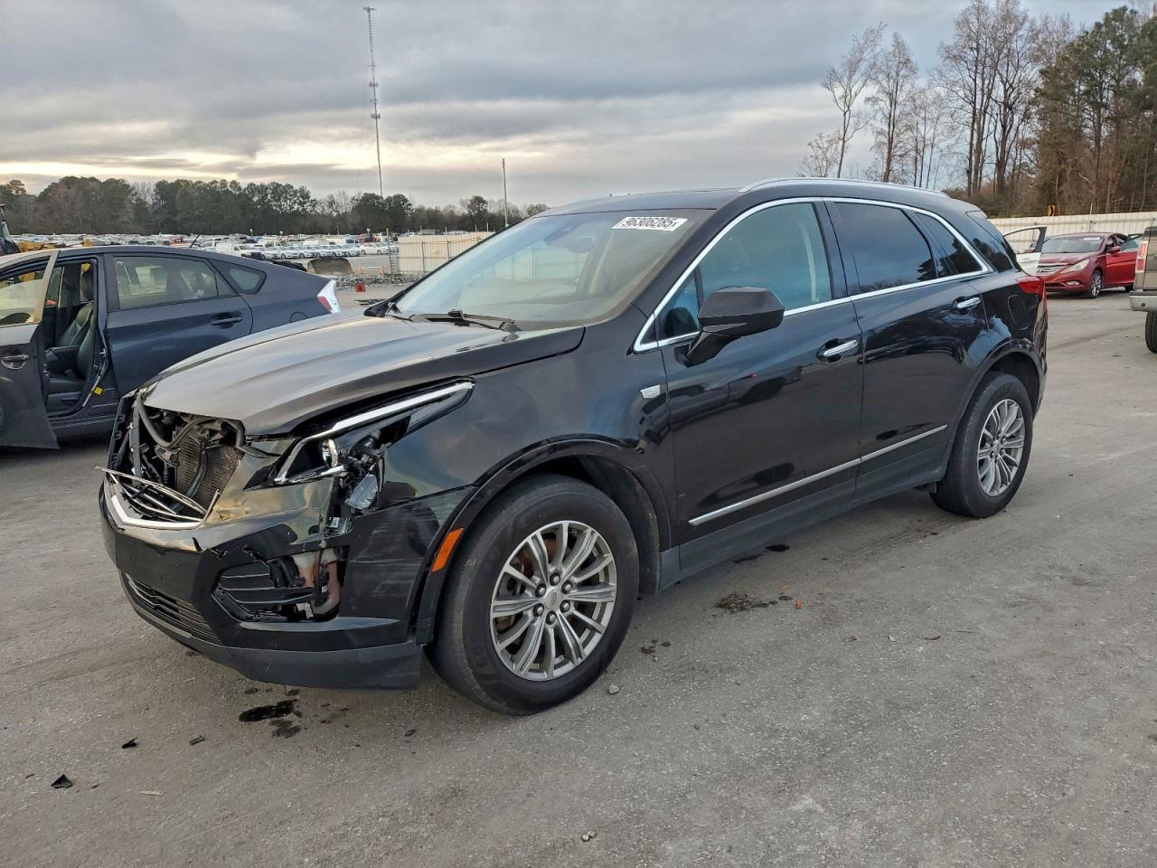 2017 CADILLAC XT5