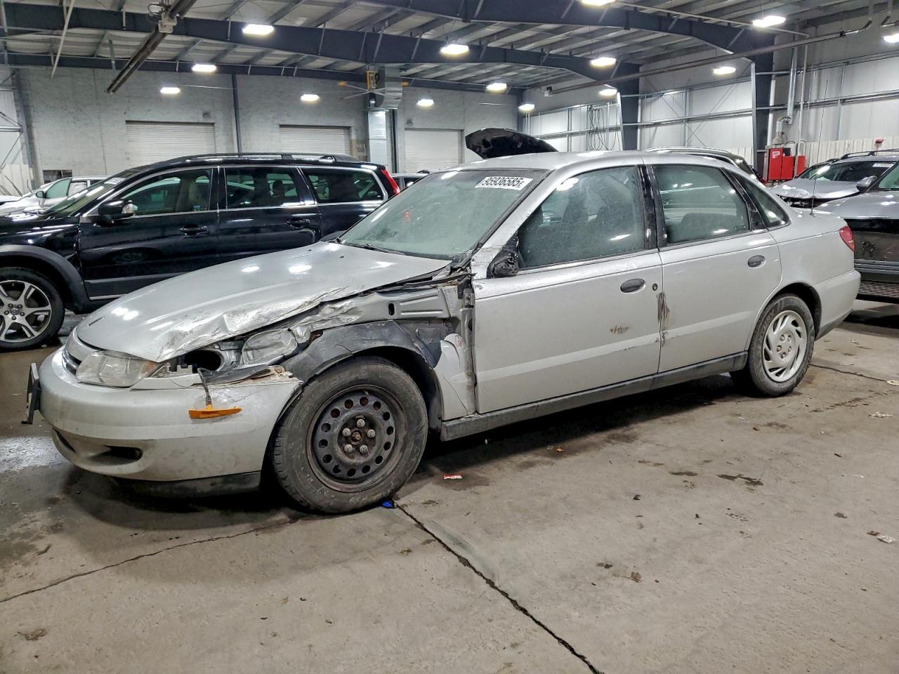 2001 SATURN L100