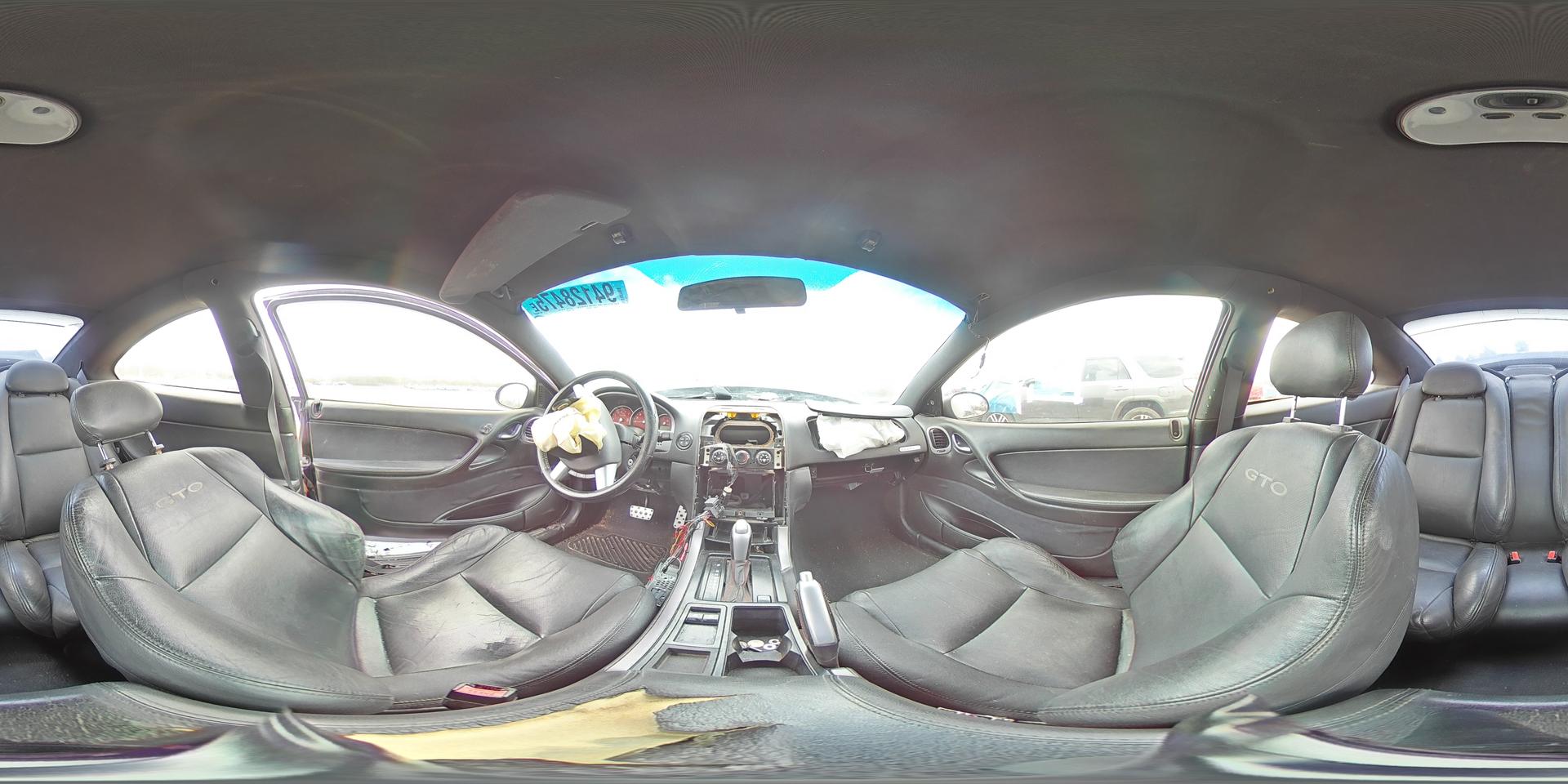 2004 PONTIAC Gto