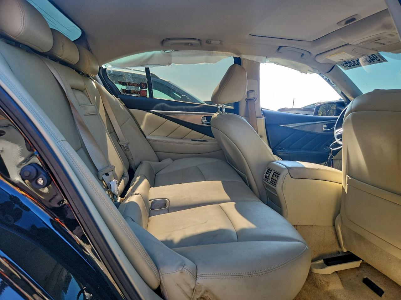 2016 INFINITI Q50