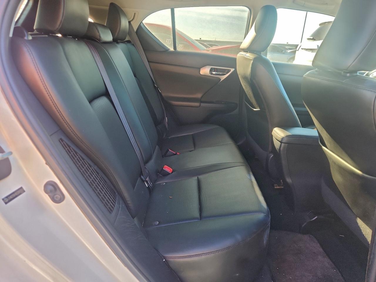 2012 LEXUS CT 200
