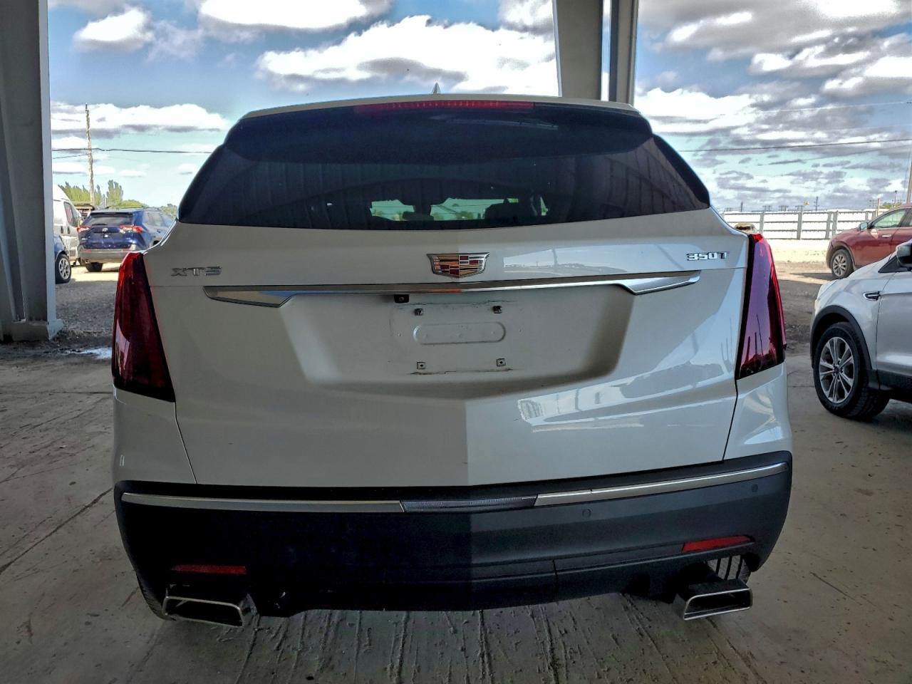 2025 CADILLAC XT5