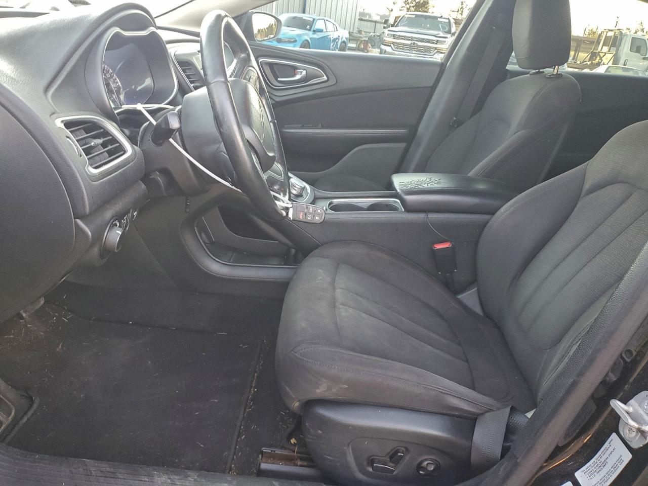 2015 CHRYSLER 200
