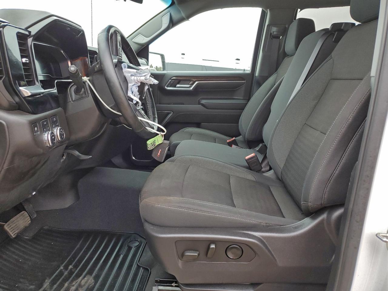 2024 GMC Sierra