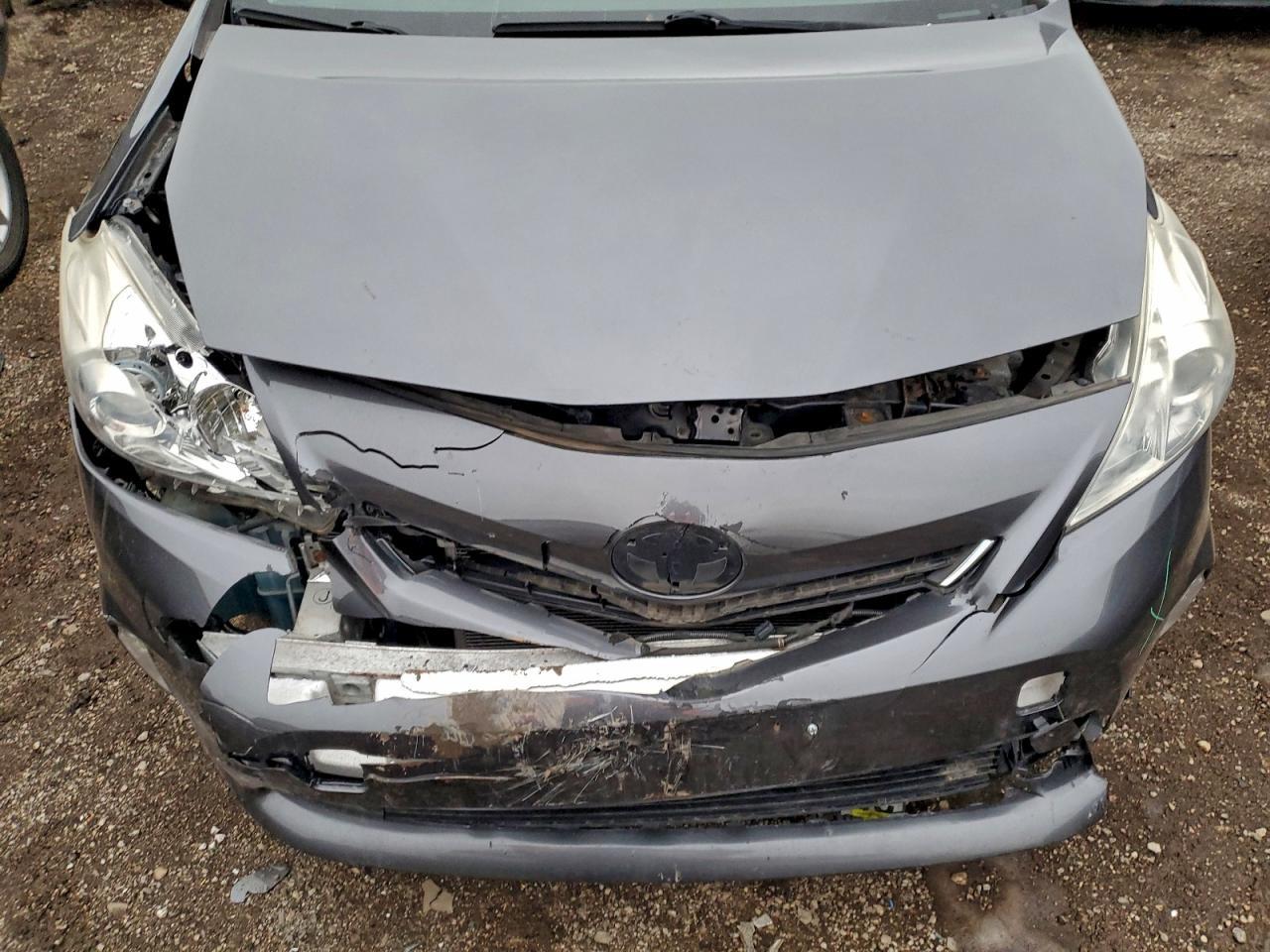 2012 TOYOTA PRIUS V