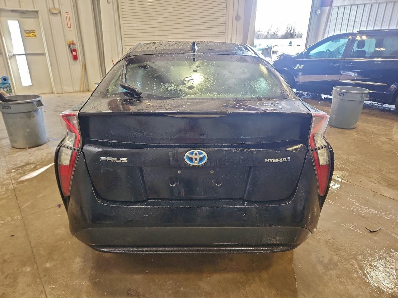 2017 TOYOTA PRIUS