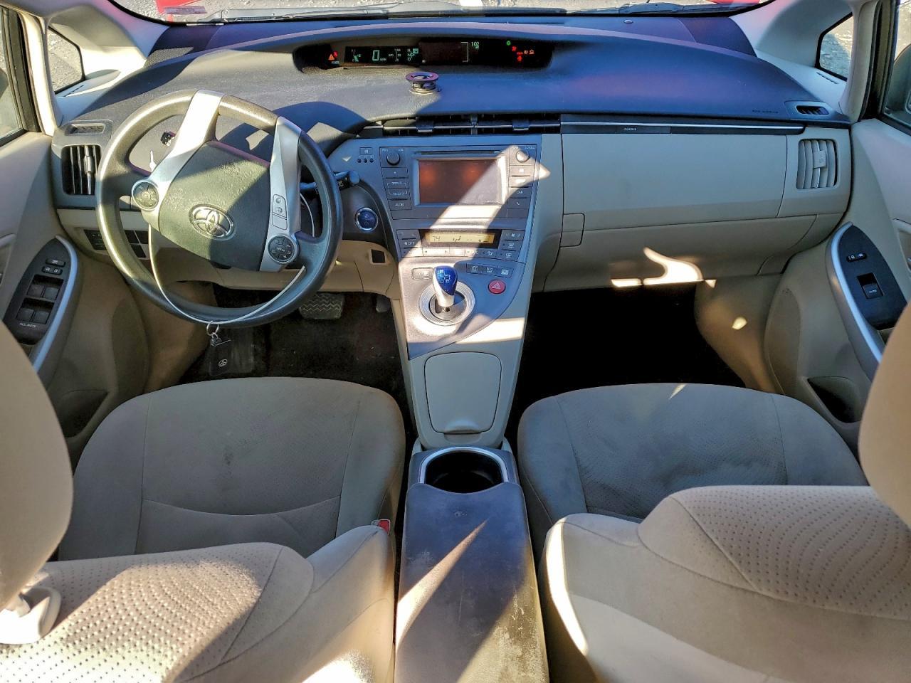 2015 TOYOTA PRIUS