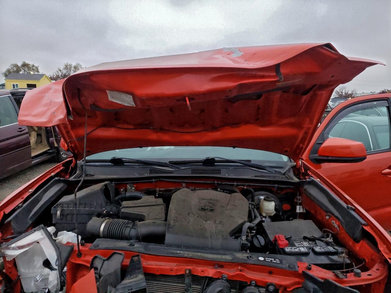 2017 TOYOTA TACOMA