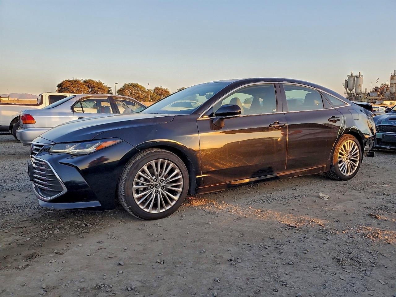 2020 TOYOTA Avalon