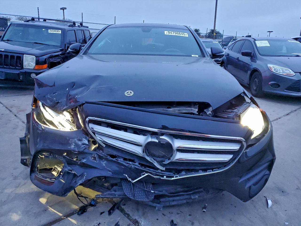 2019 MERCEDES-BENZ E-Class