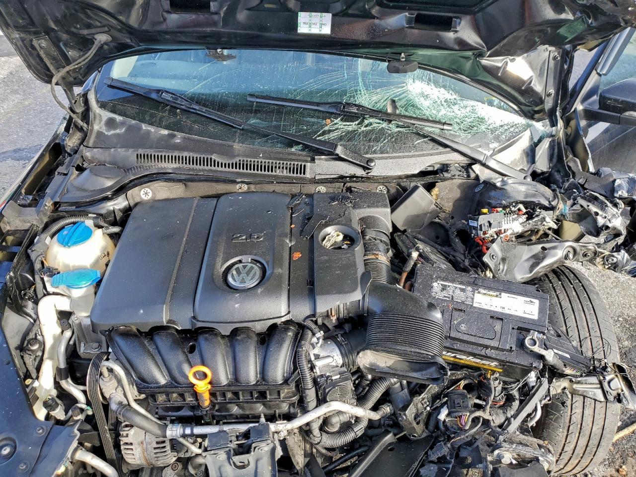 2012 VOLKSWAGEN JETTA