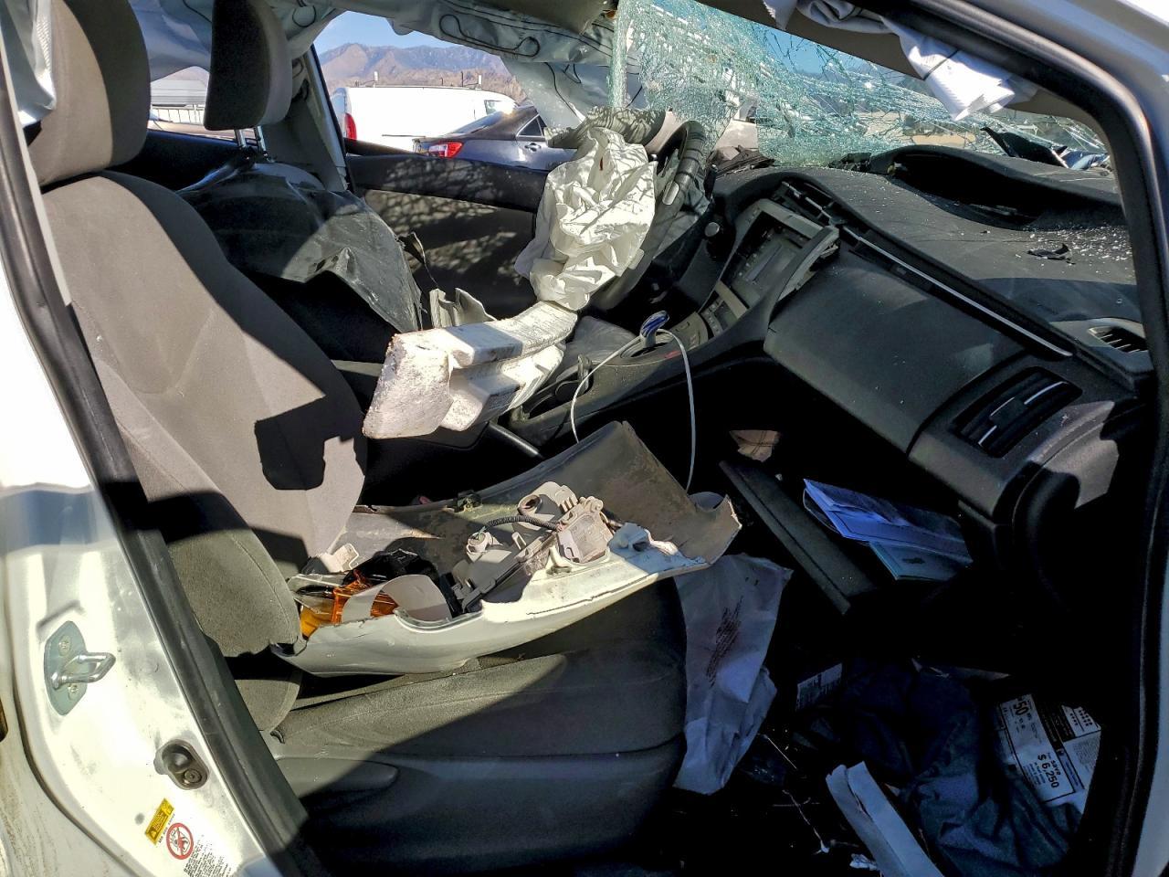 2014 TOYOTA PRIUS