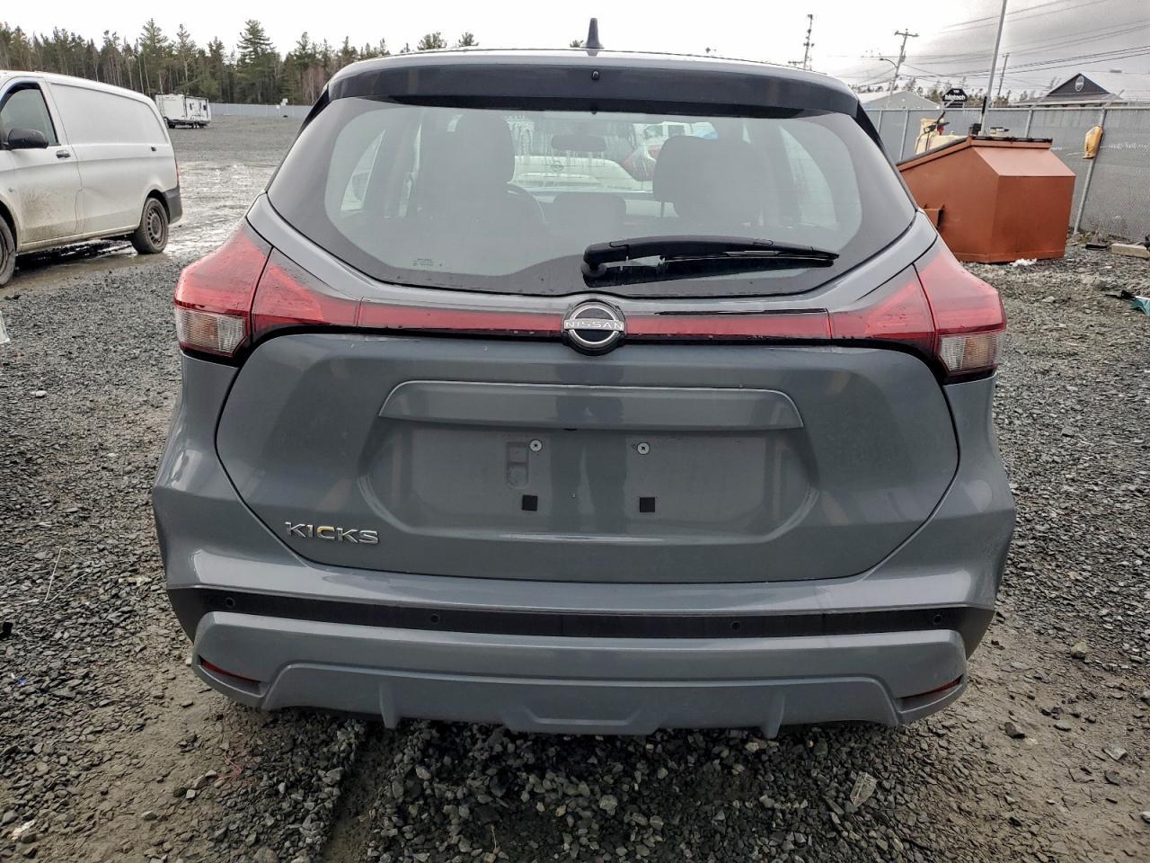 2025 NISSAN KICKS