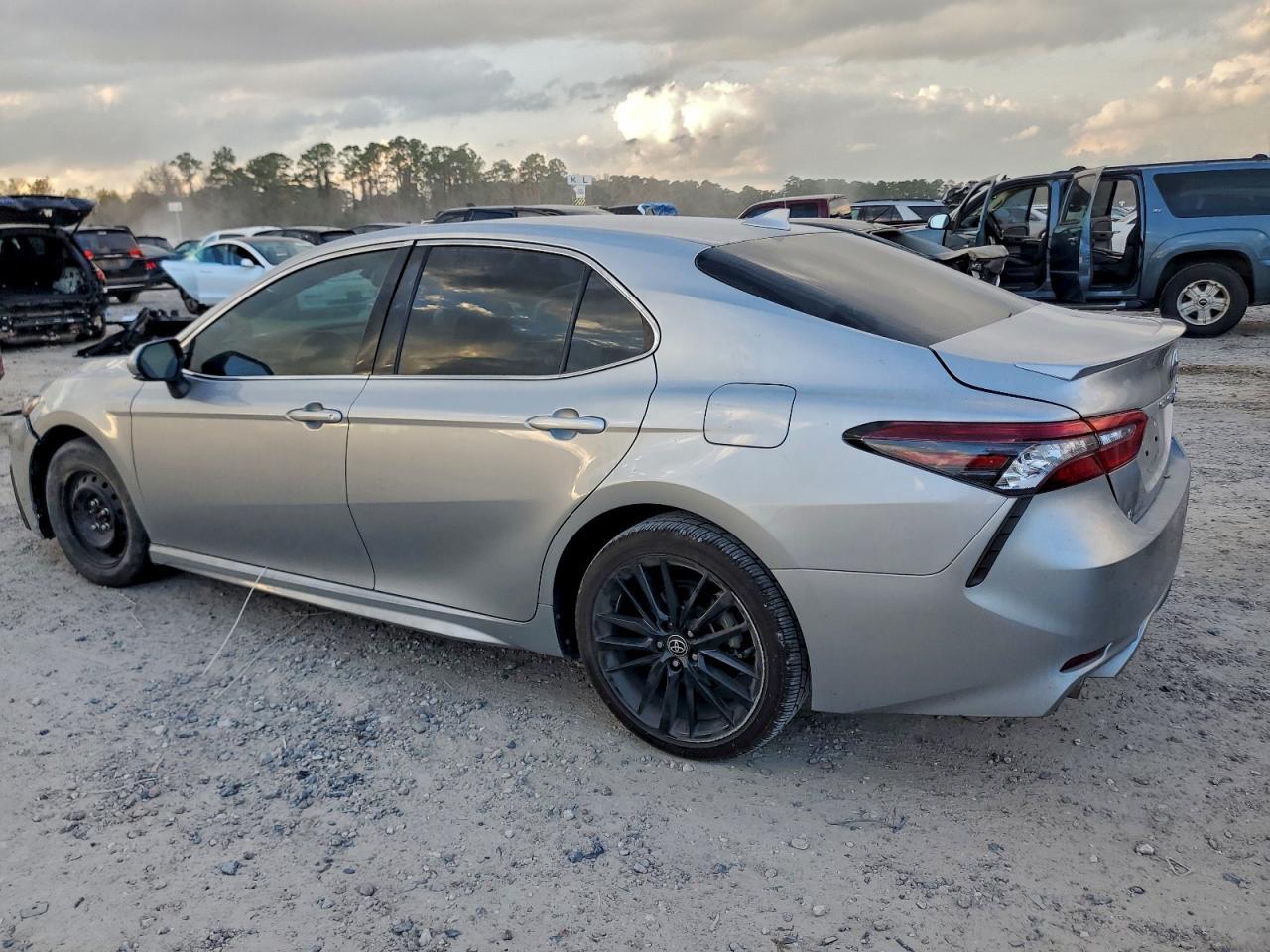2021 TOYOTA CAMRY
