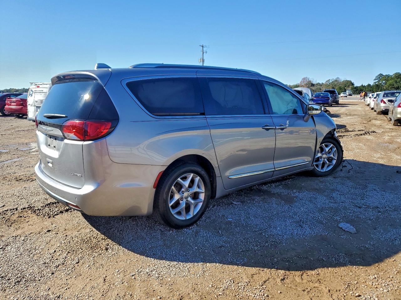 2020 CHRYSLER Pacifica