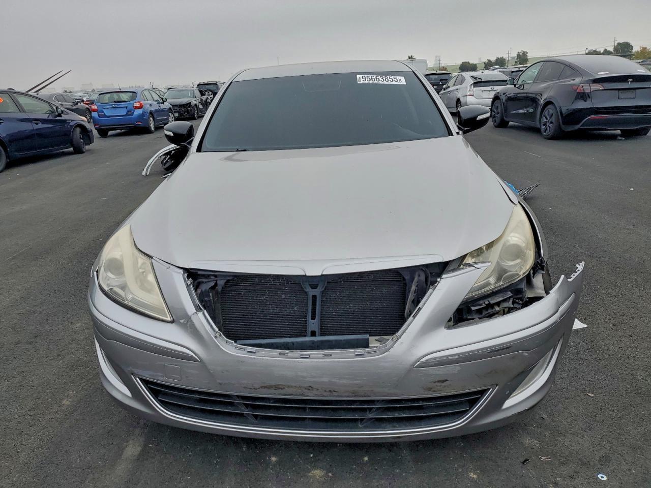 2012 HYUNDAI GENESIS