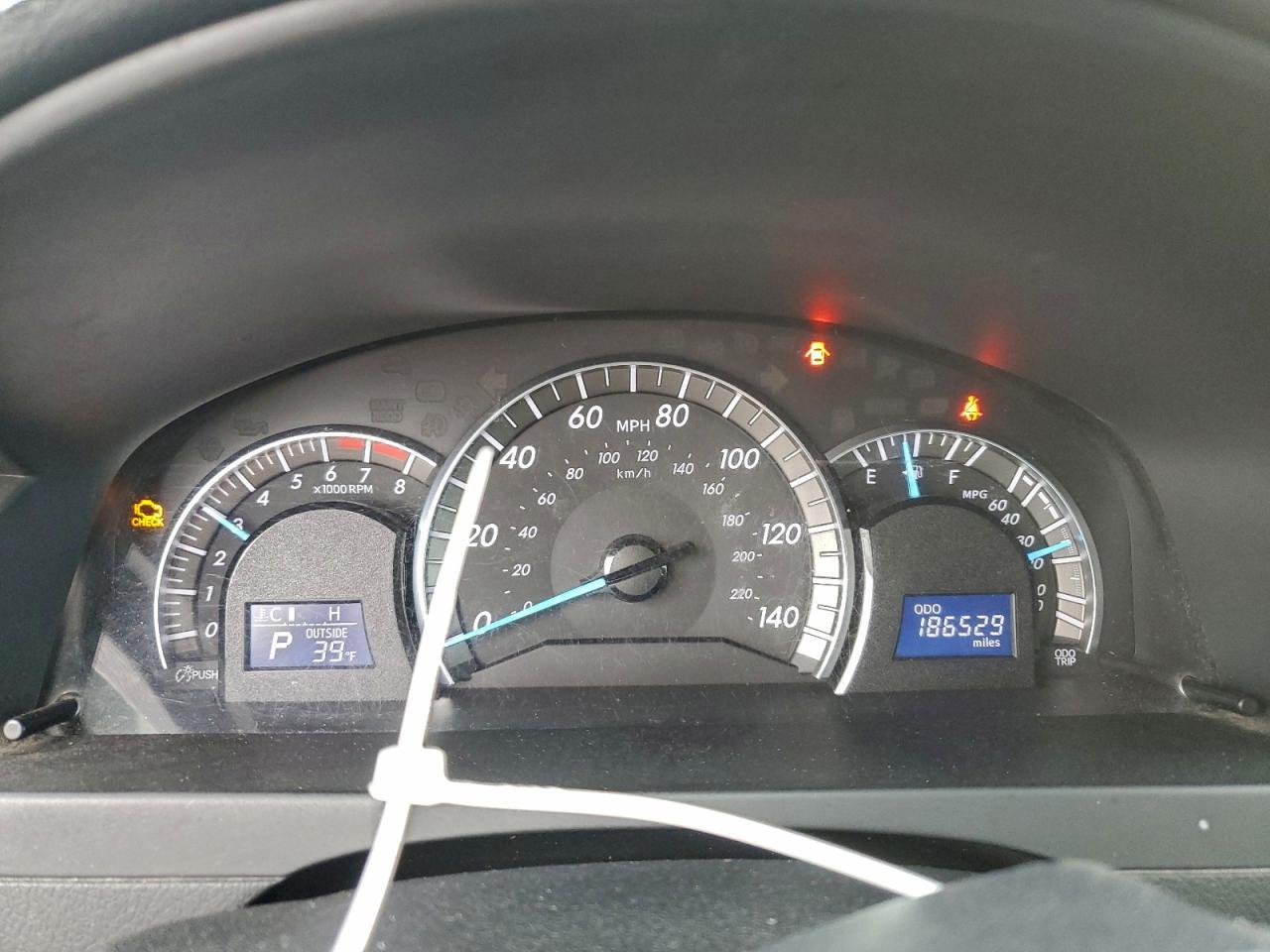 2012 TOYOTA CAMRY