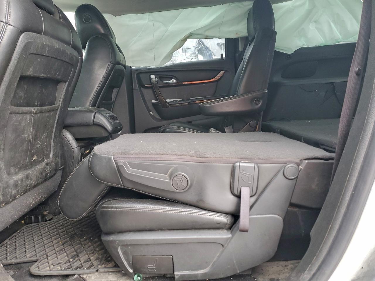 2013 GMC ACADIA