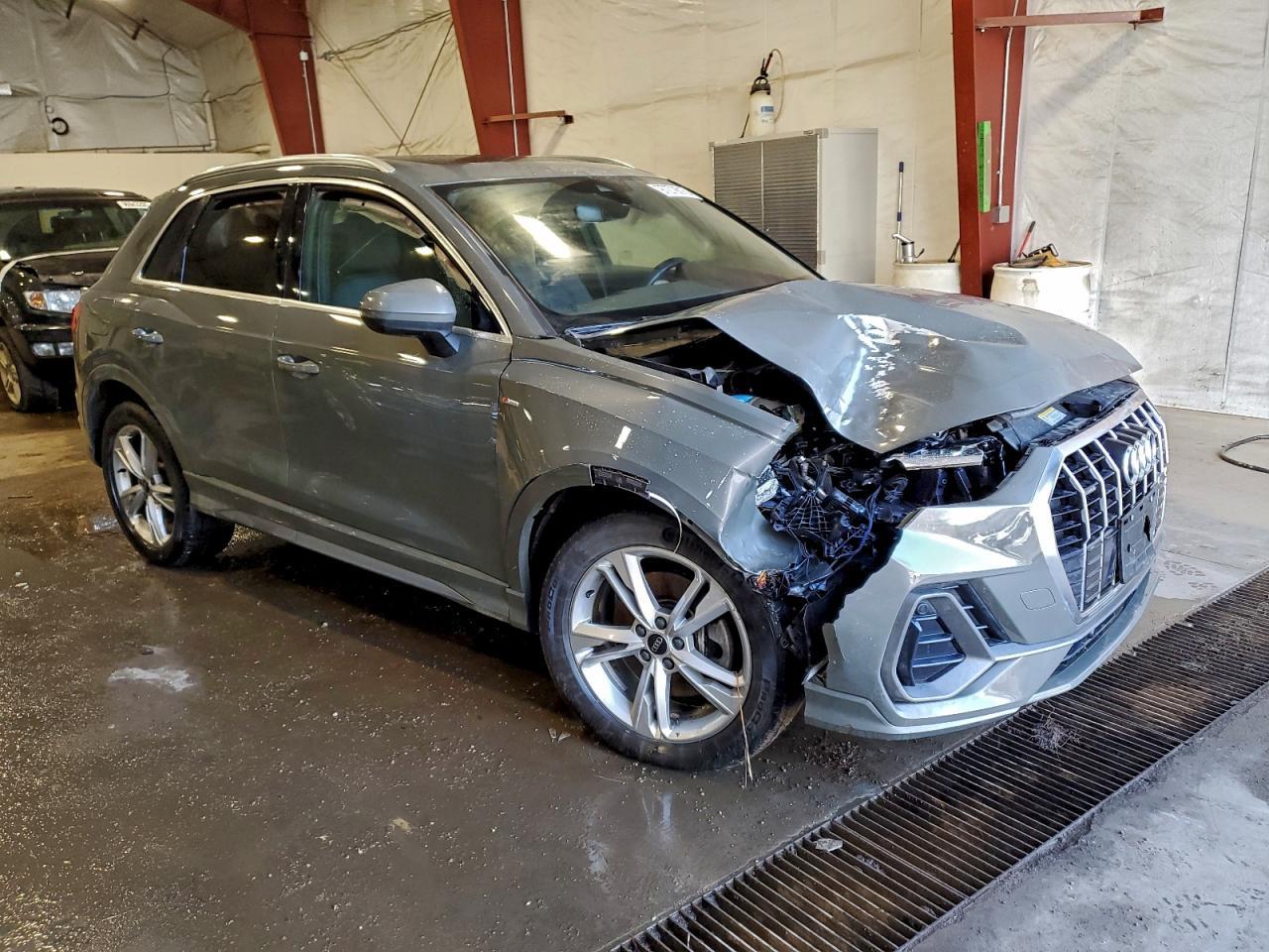 2023 AUDI Q3