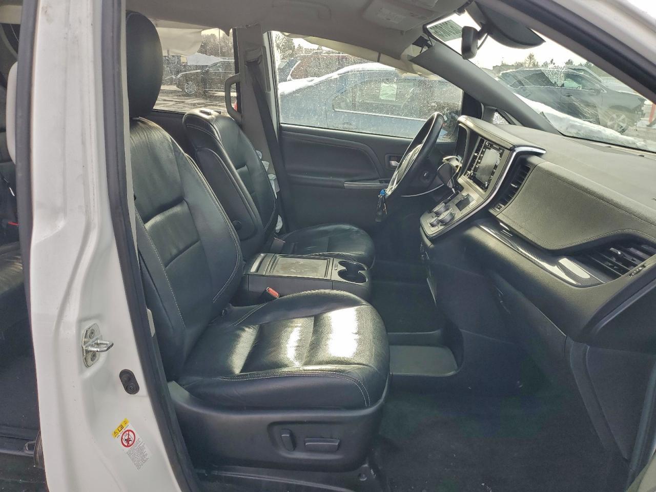 2018 TOYOTA SIENNA