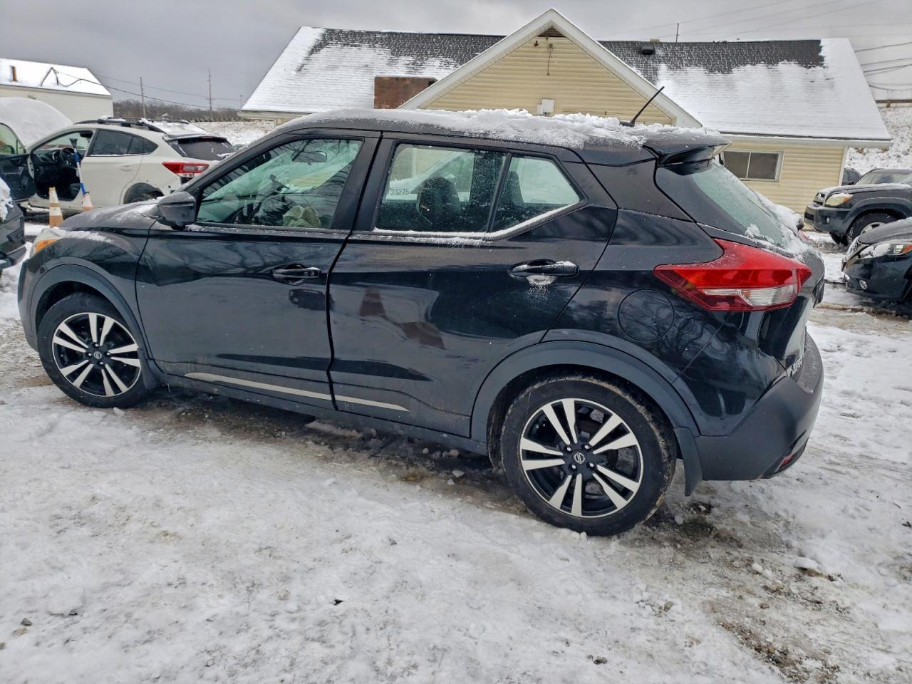 2019 NISSAN KICKS